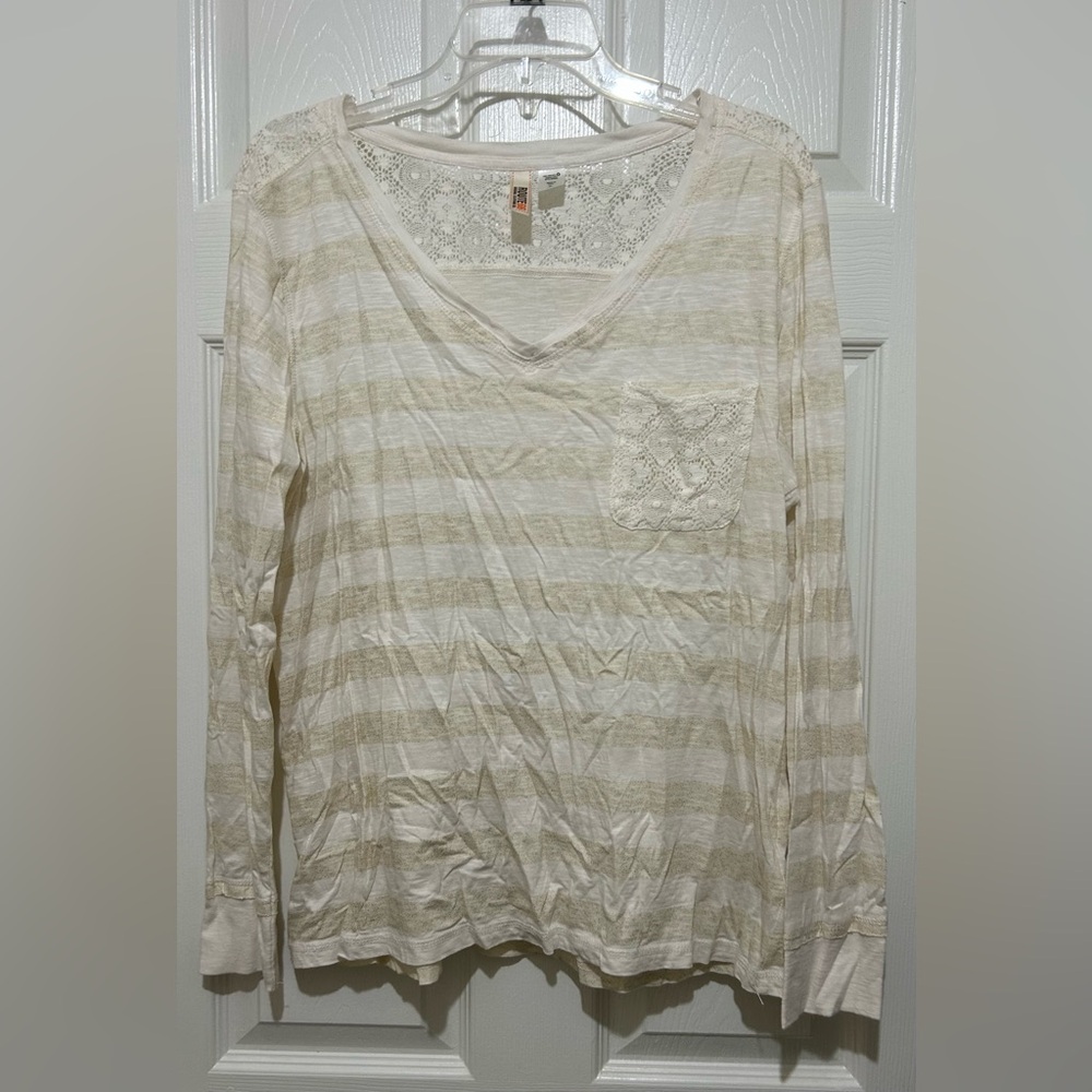 Route 66 Women's Beige Striped Long Sleeve Top